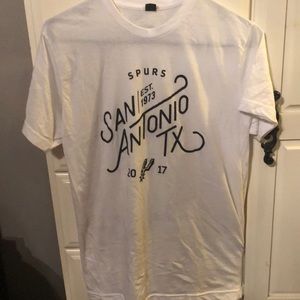 White spurs T-shirt